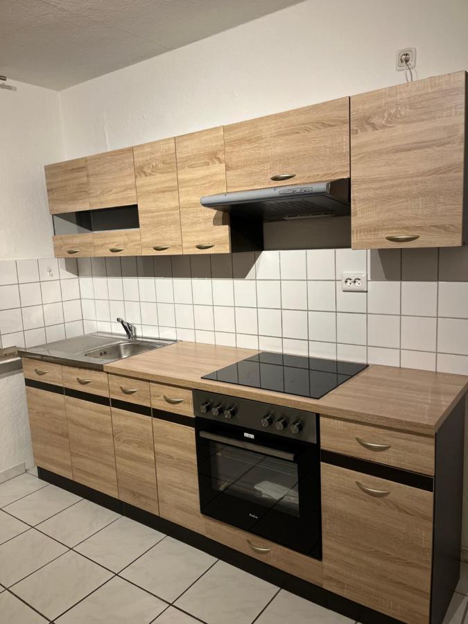 Zimmer Fuer Monteure, Handwerker Oder Reisende Essen Kültér fotó